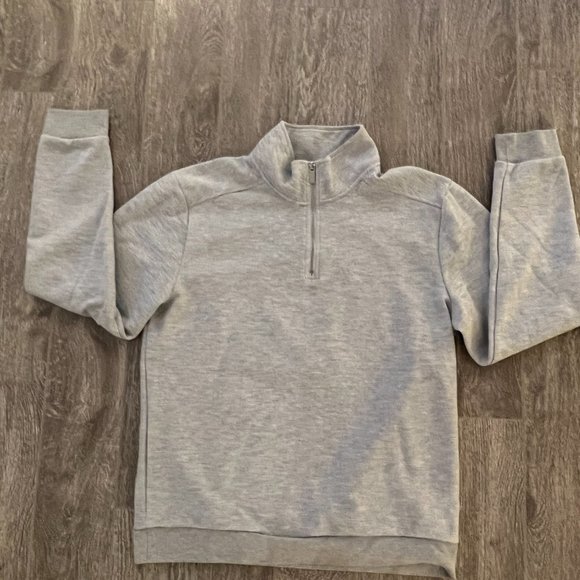 R&W Co. medium sweater - Picture 2 of 2